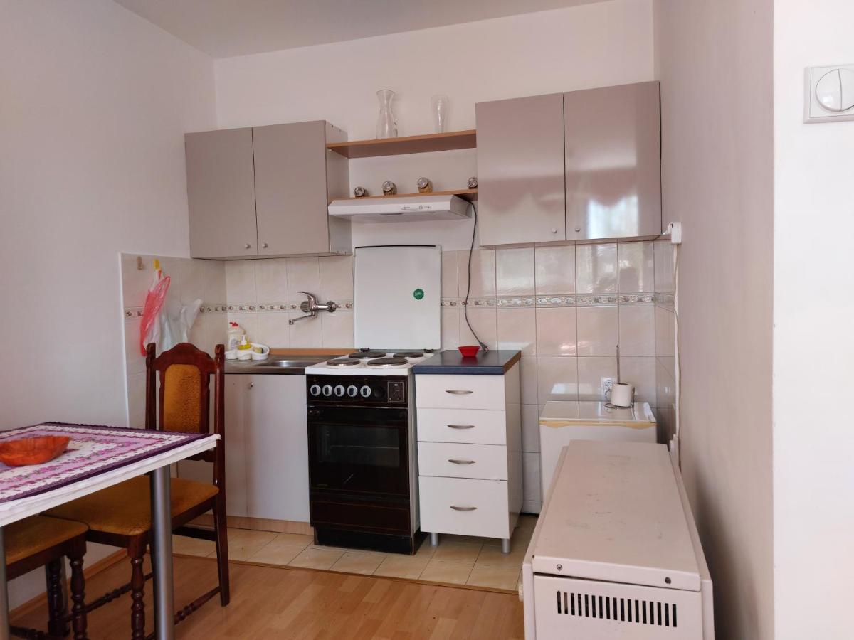 Apartment Daca Stan Belgrado Esterno foto