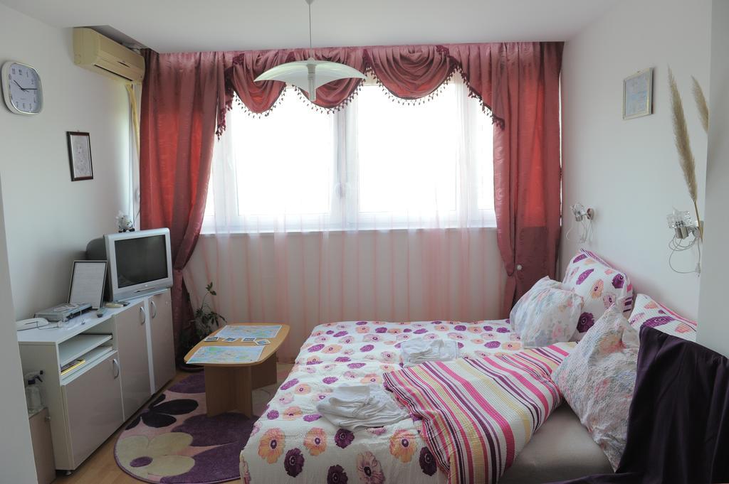 Apartment Daca Stan Belgrado Esterno foto